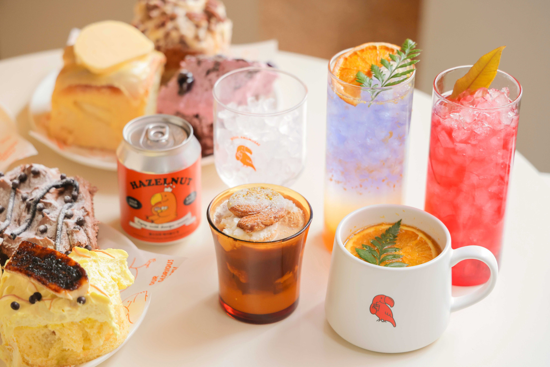 Official Seoul Angmusae table photograph with breads and drinks
